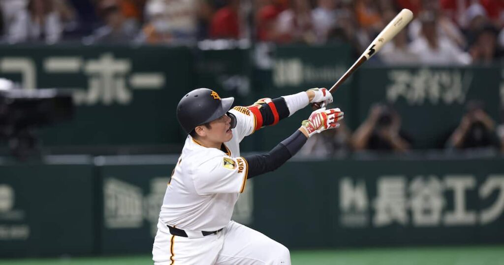 巨人・坂本勇人、代打決勝犠飛は「会沢に完全に裏かかれながらだったんですけど、最後にちゃんと頭にあった」チェンジアップを外野へ運ぶ - サンスポ