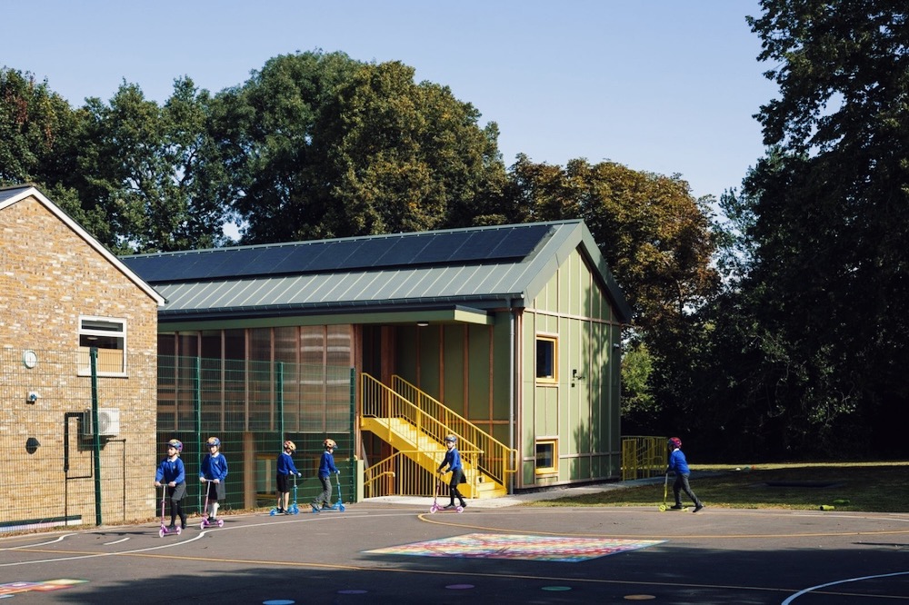 手話がもっと伝わる空間へ。英国ろう学校の「五感に寄り添う」新校舎 | 世界のソーシャルグッドなアイデアマガジン | IDEAS FOR GOOD