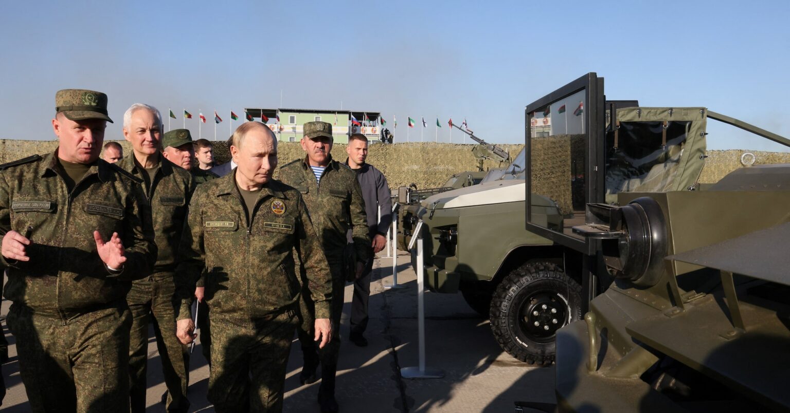 ロシアとベラルーシ、戦術核の発射予行演習＝ルカシェンコ大統領 | ロイター