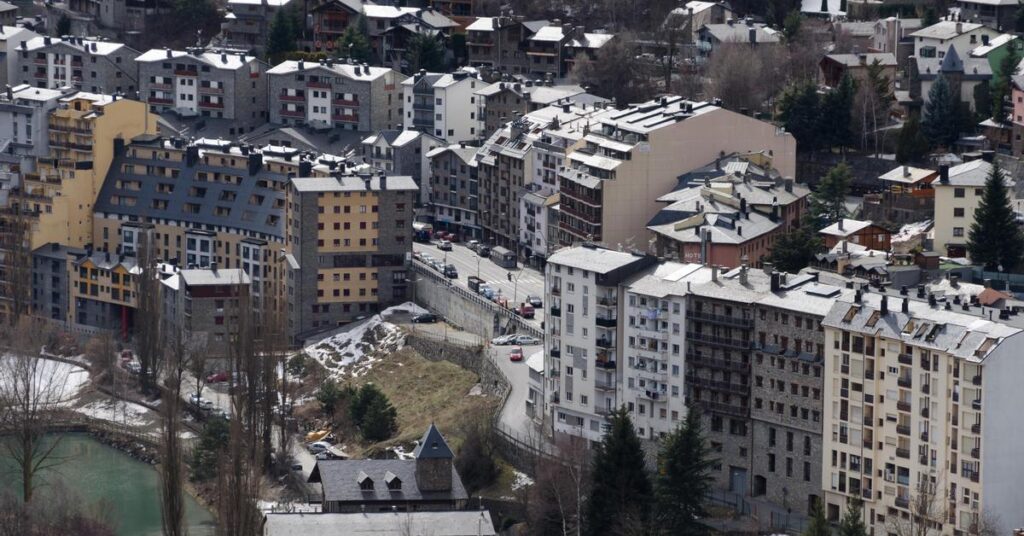La Massanaは、最大潜在人口を80,000から24,000に減らします