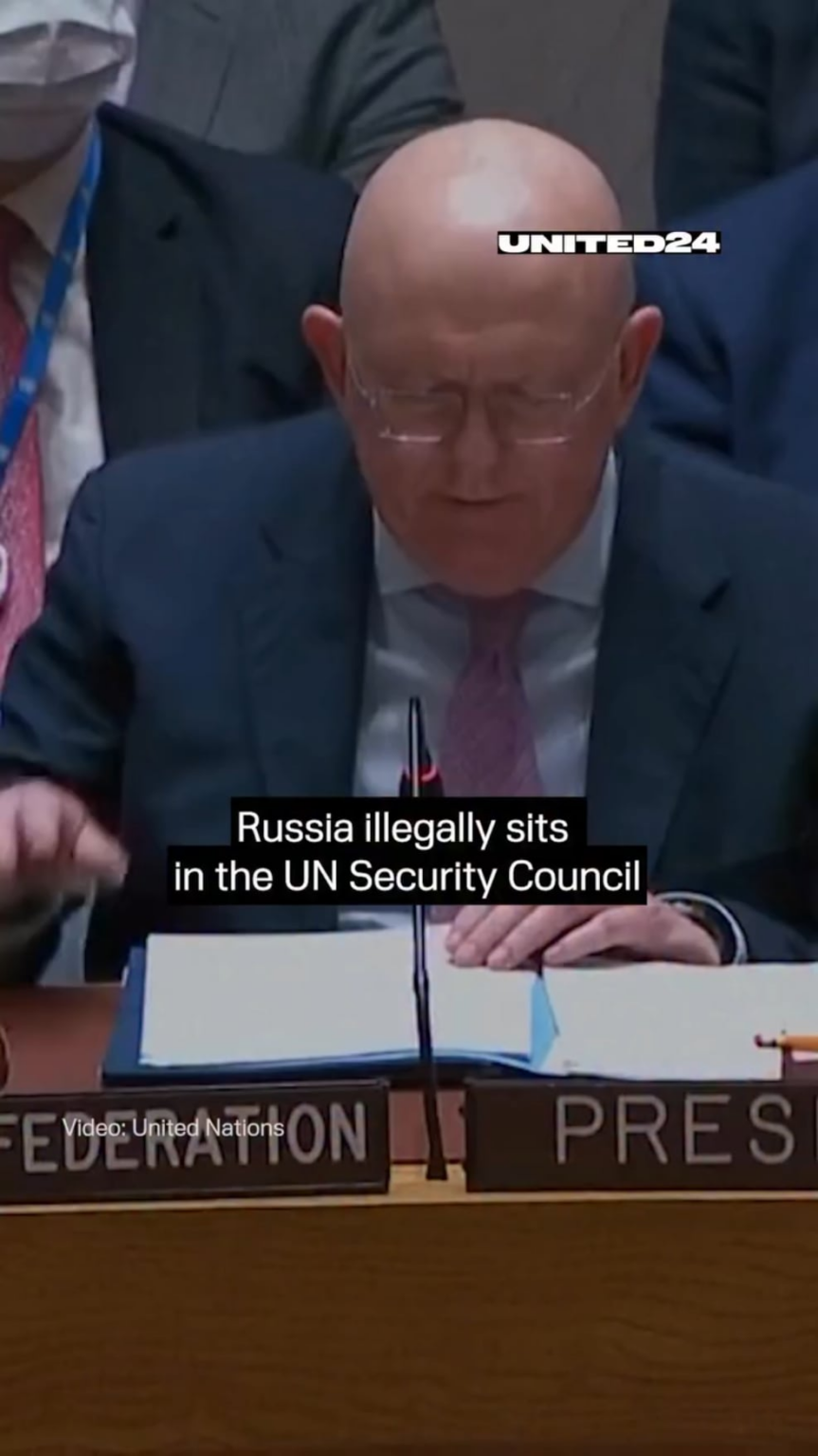 ロシアは引き続き国連安全保障理事会の常任者です。ウクライナで戦争犯罪を犯しており、国際法に絶えず違反しているにもかかわらず、それは依然として拒否権を保持しています。
