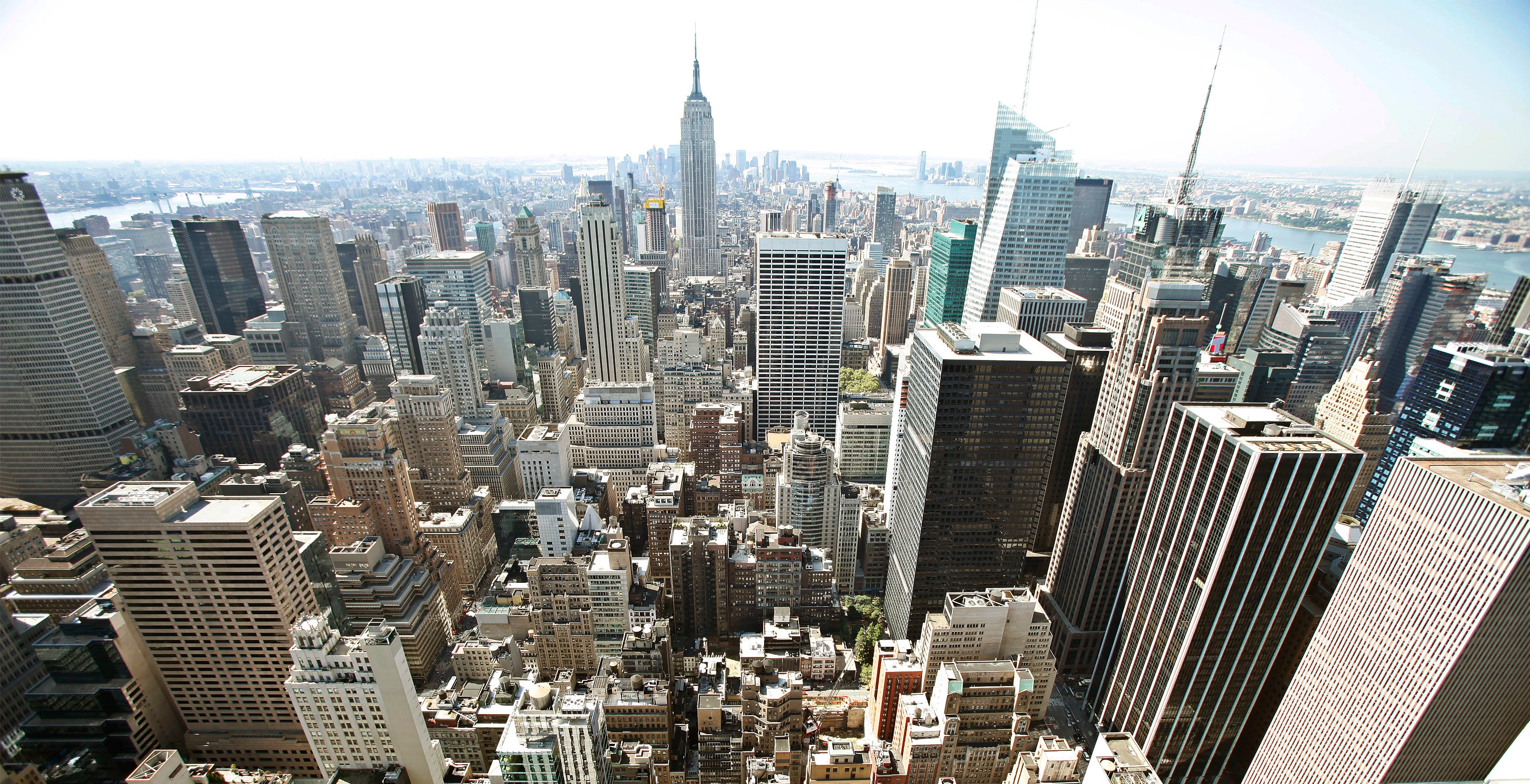 米ＧＤＰ、第2四半期確報値3.8％増に上方改定　輸入減・個人消費増で