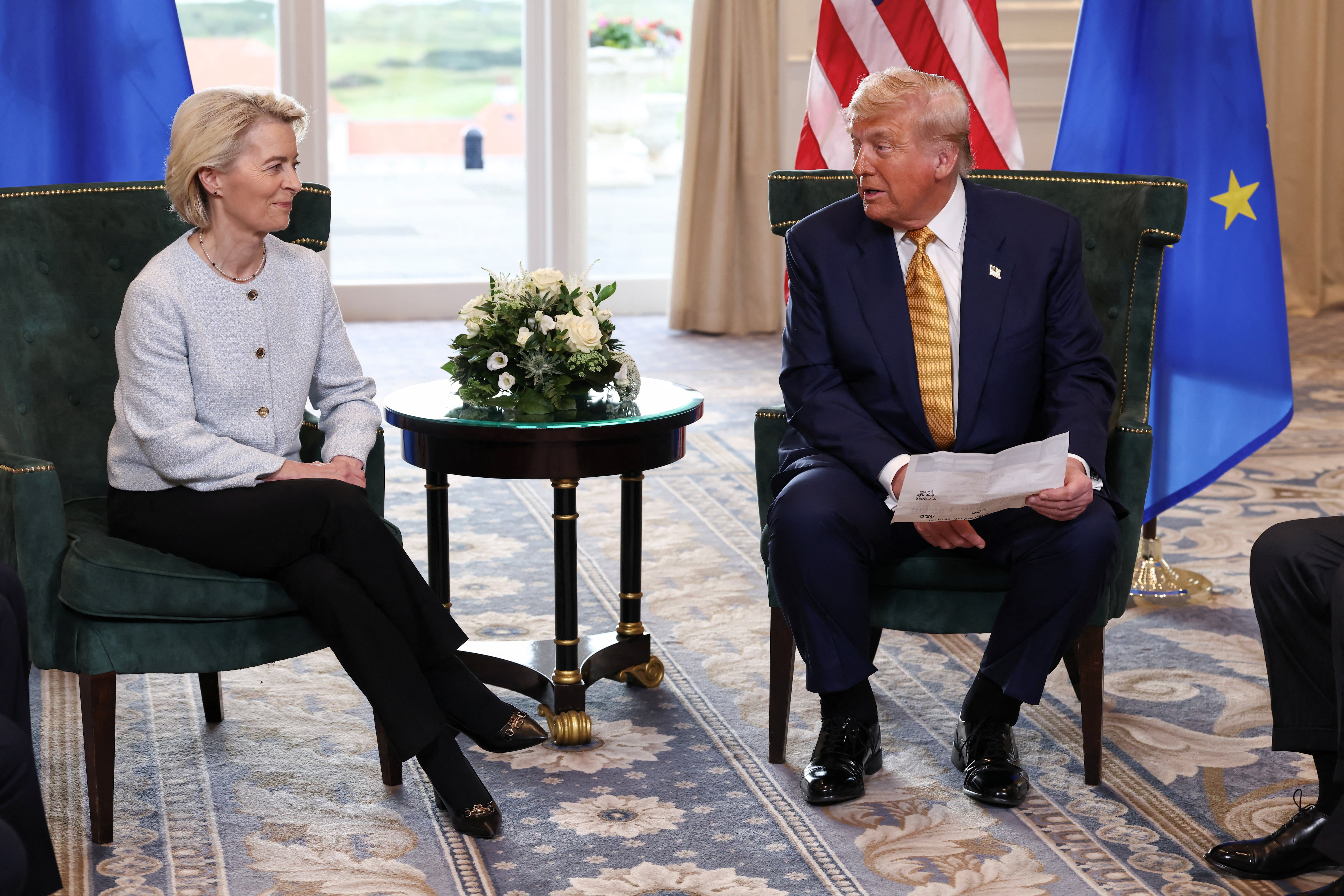 トランプ氏と欧州委員長、戦争で行方不明の子どもたちについて協議