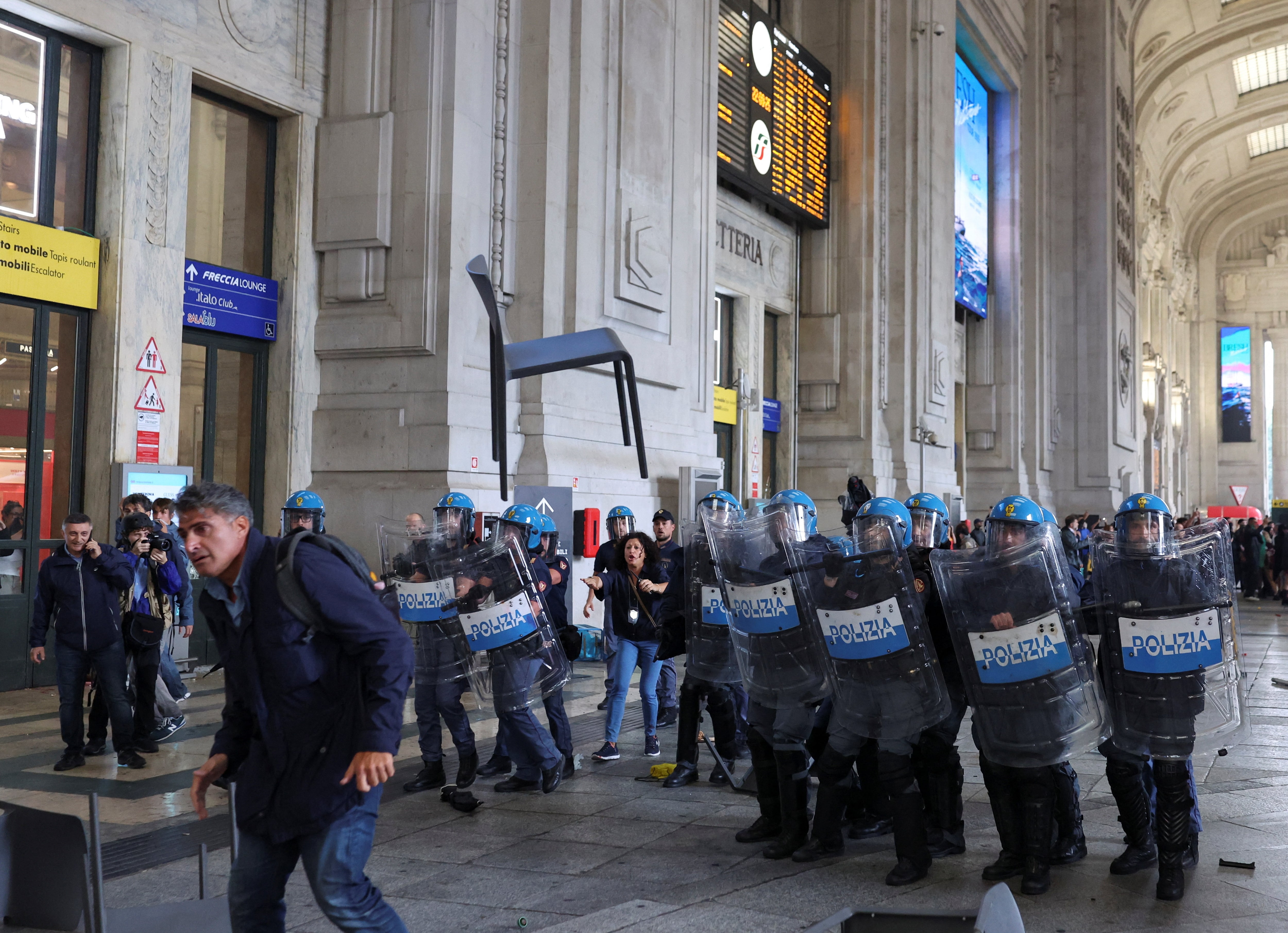 イタリア各地でガザ抗議デモ、労組など　政府は親イスラエル路線
