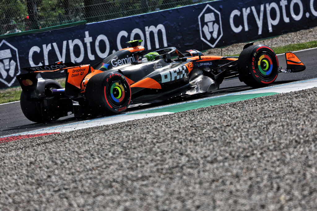 トップはノリス、角田は初日9番手。レッドブルとマクラーレンはハードタイヤ温存/F1イタリアGP FP2 – autosport web ランド・ノリス(マクラーレン)