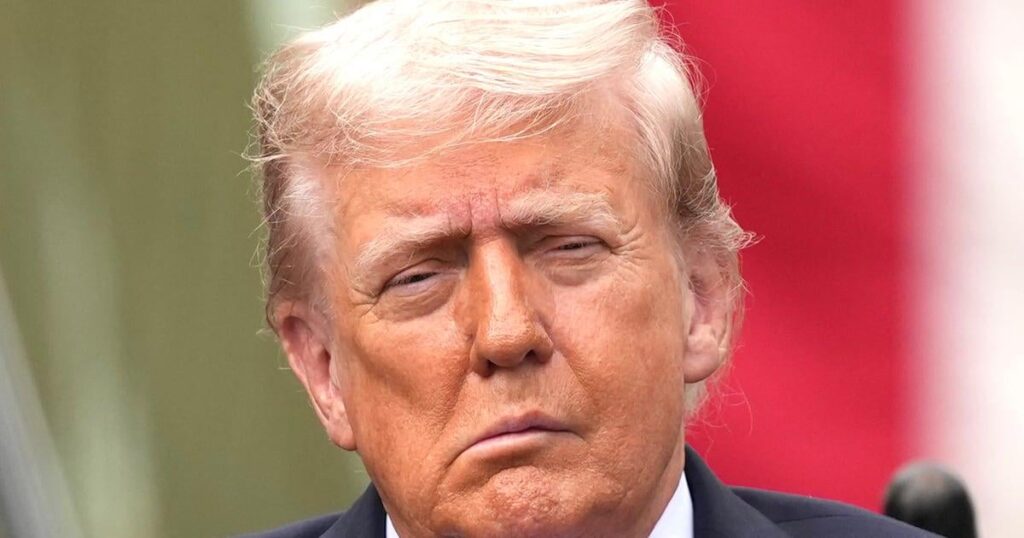 トランプ、79歳、9/11記念館で「droopy」の顔を求めて呼ばれた