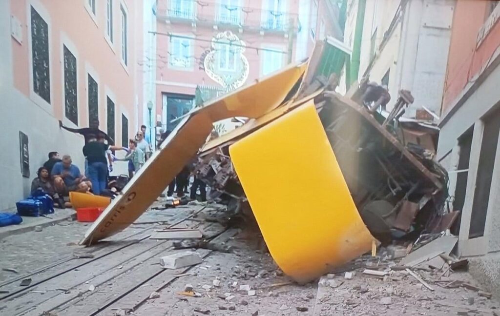 Avenida Da Liberdadeの近くで崩壊した栄光のエレベーター