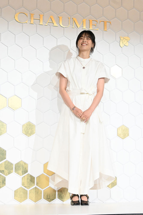 『大阪・関西万博』にて、「ショーメ、自然美への賛歌」のオープニングイベントに登場した西野七瀬（9月1日・フランスパビリオン）