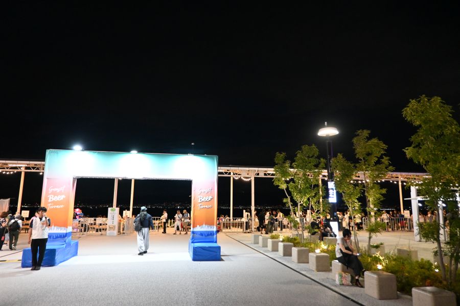 夜景が楽しめるビアテラス（9月18日／大阪・関西万博 撮影Lmaga.jp編集部）