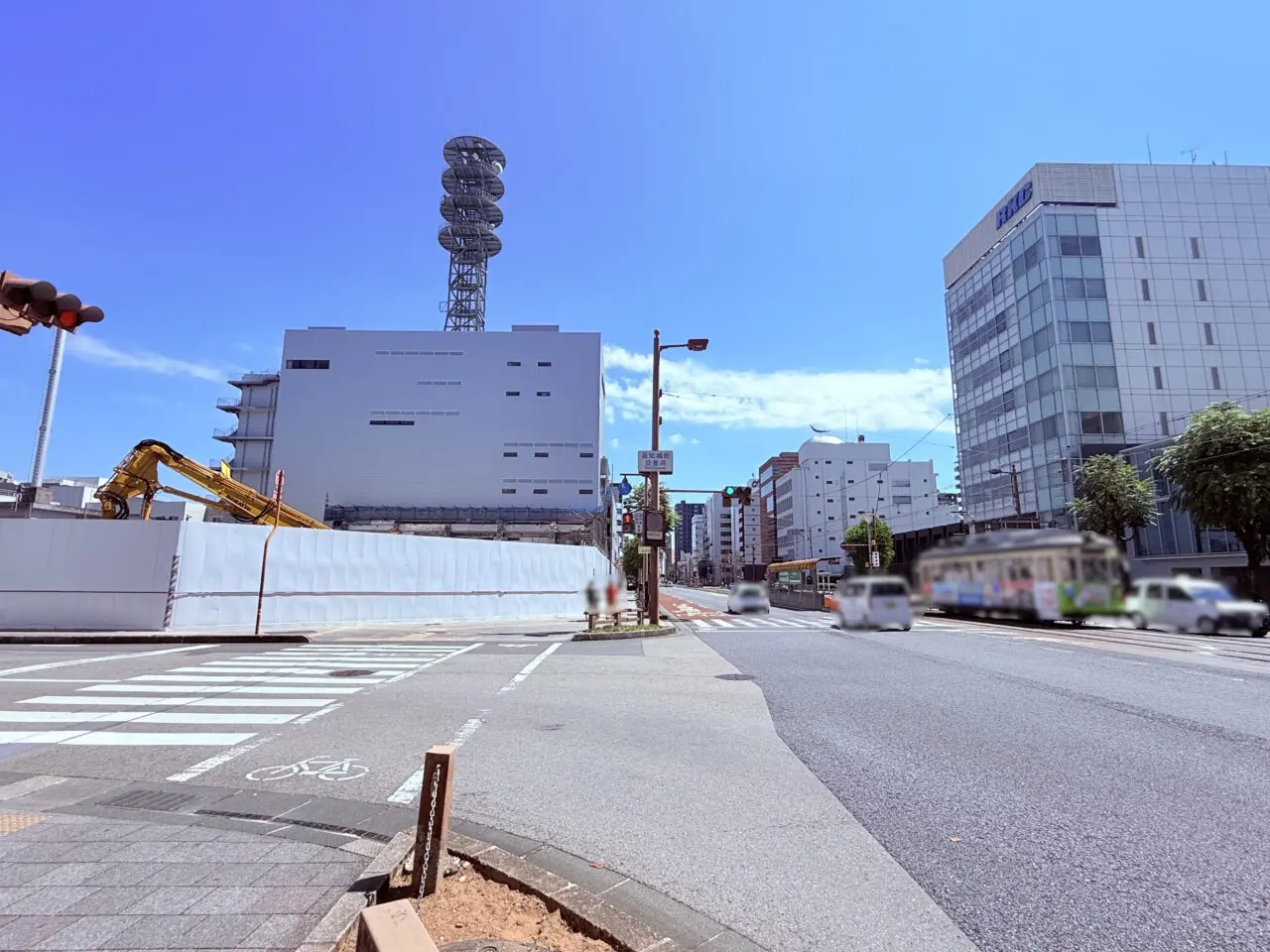 解体工事中の高知新聞社の旧本社