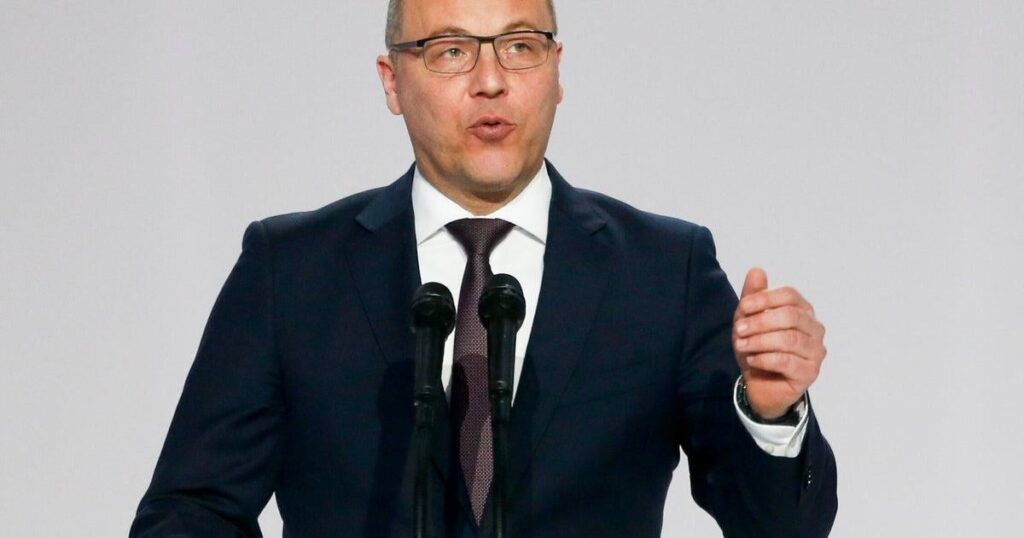 ゼレンスキーは、西洋西部のウクライナの政治家アンドリー・パルビイの亡くなった銃撃で逮捕された容疑者