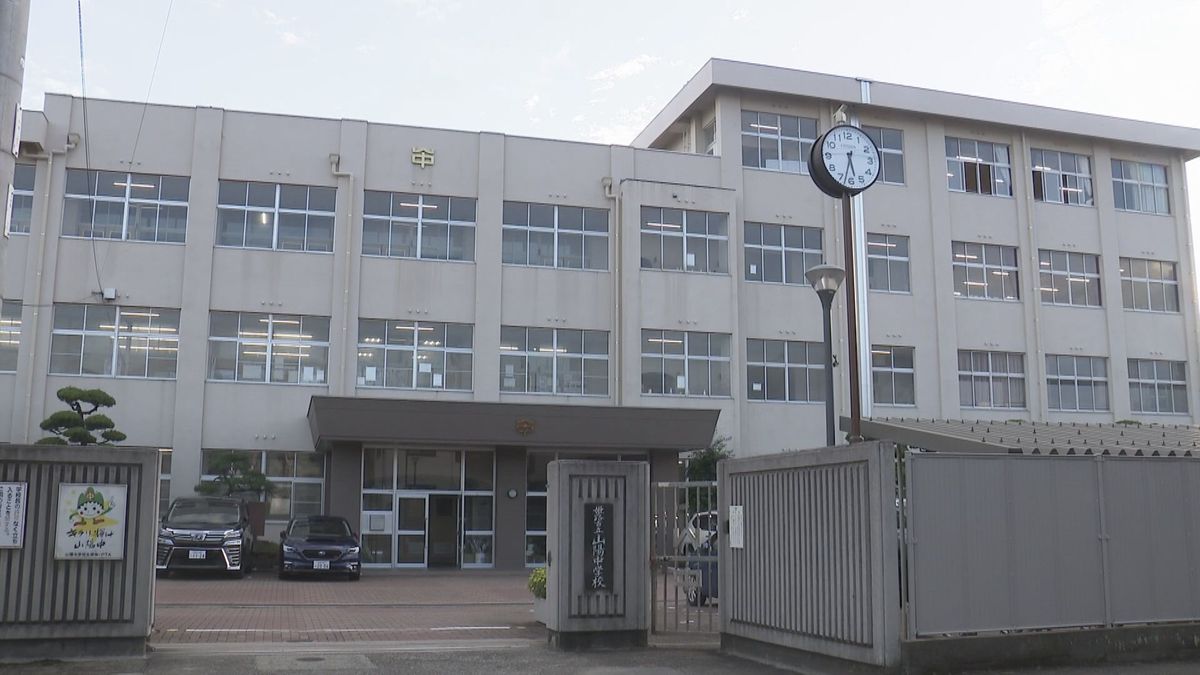 【速報】中学校で理科の実験中にフラスコが破裂し教員・生徒計16人病院を受診　このうち6人がケガ　兵庫・姫路市