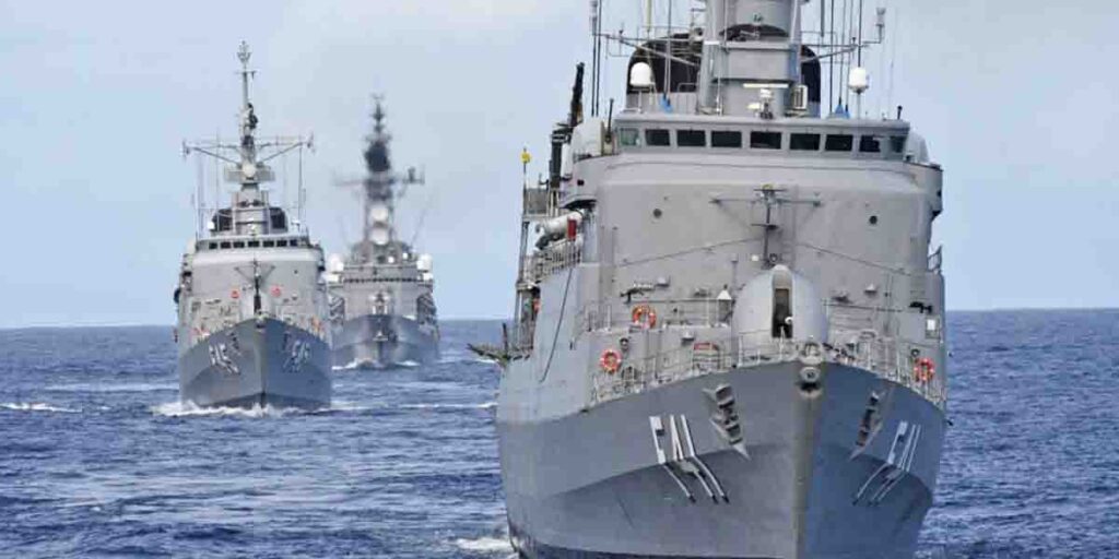 練習艦かしま・しまかぜ、ブラジル海軍フリゲート「ディフェンソラ」、「ウニアン」と親善訓練　サントス港に寄港 | フネコ - Funeco