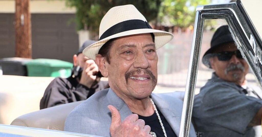 「マチェーテ」俳優のダニー・トレホ、81歳、死の噂を止めることを余儀なくされた