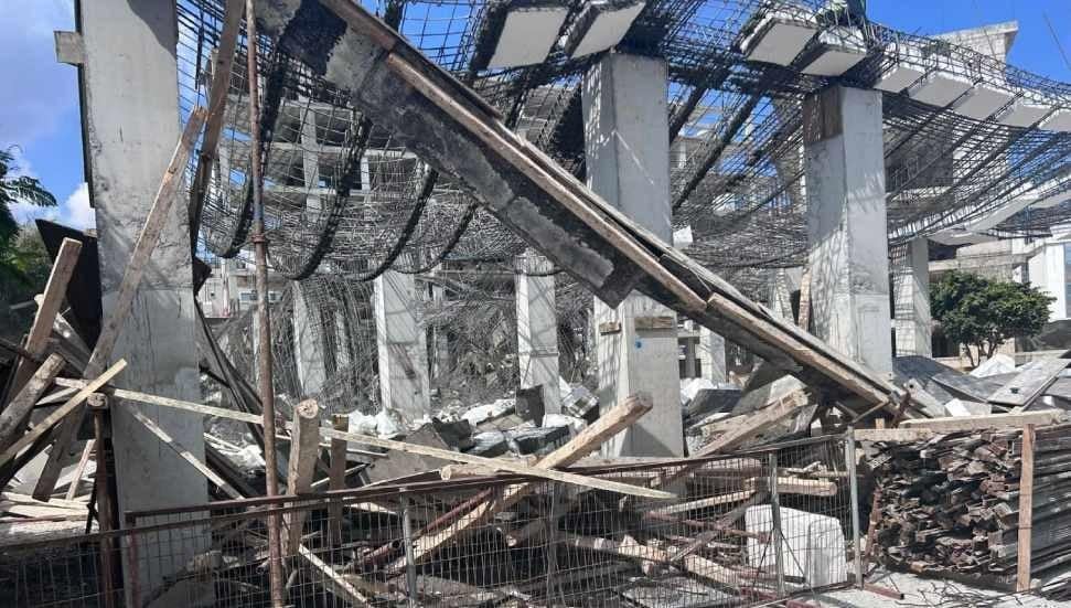 ファマグスタでは、建設中の建物がcrash落しました