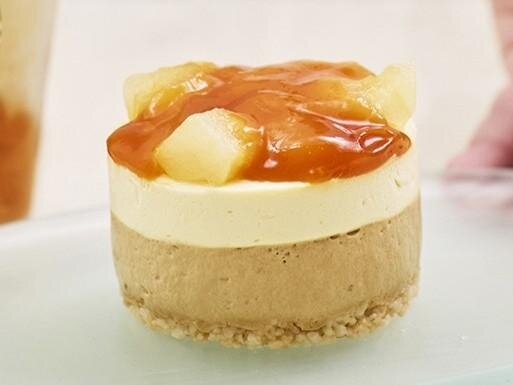 「洋なしとキャラメルの紅茶ケーキ」持ち帰り 520円、店内利用 530円