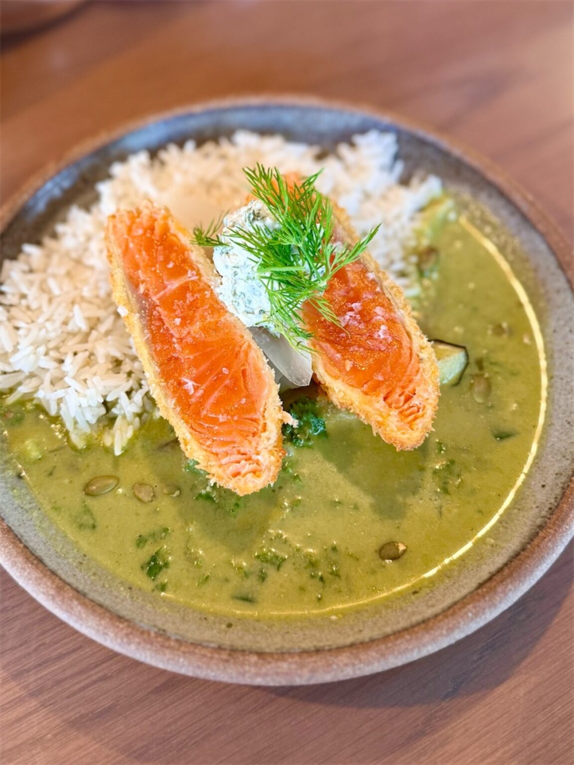 東京都杉並区|高円寺でエスニックランチ!レアなサーモンカツとグリーンカレーの愛あふれるコンビ|p.i stand – みうけんのヨコハマ原付紀行 東京都杉並区|高円寺でエスニックランチ!レアなサーモンカツとグリーンカレーの愛あふれるコンビ|p.i stand - みうけんのヨコハマ原付紀行