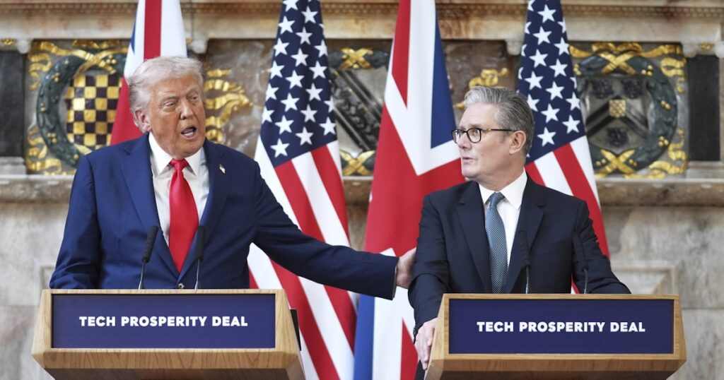 トランプ氏、パレスチナ巡り英首相とすれ違い 王室効果で批判はせず - 日本経済新聞