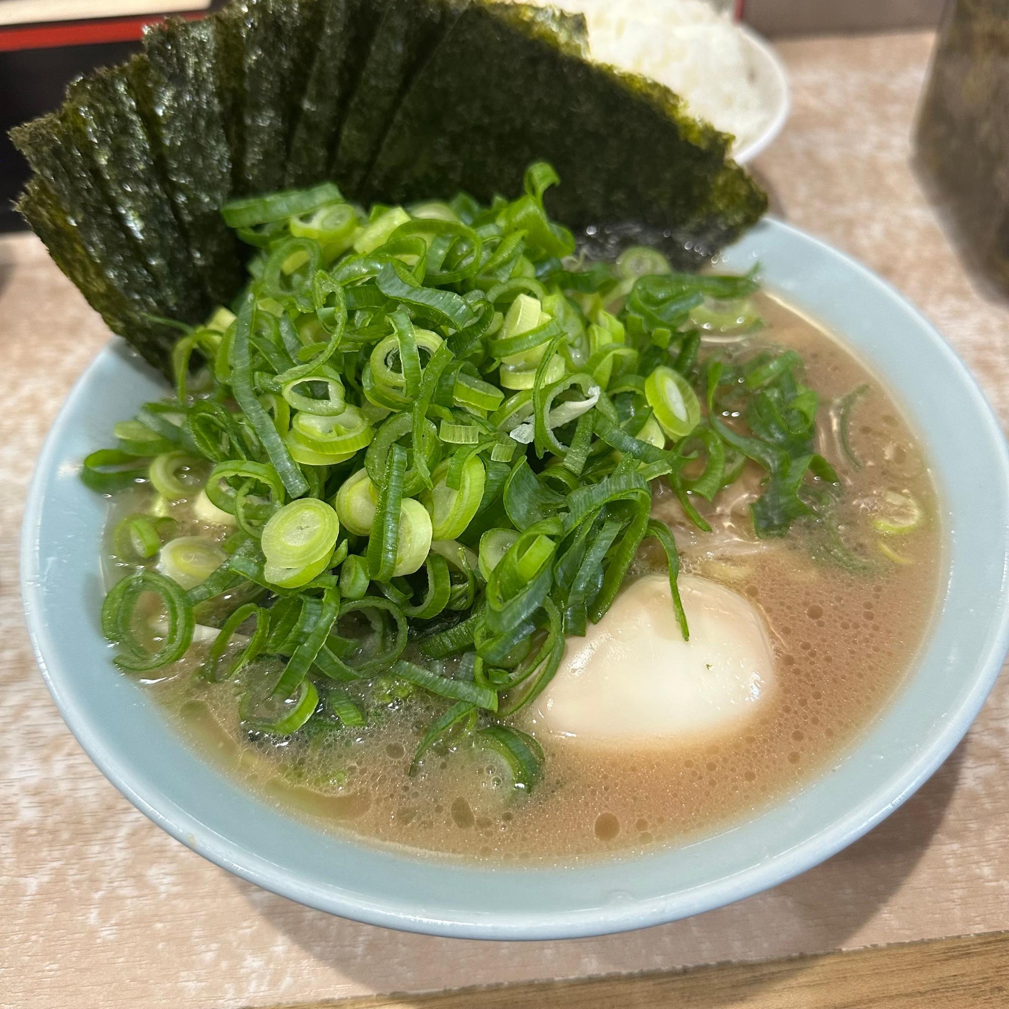 深夜も行列！阿佐ヶ谷で味わう本格家系