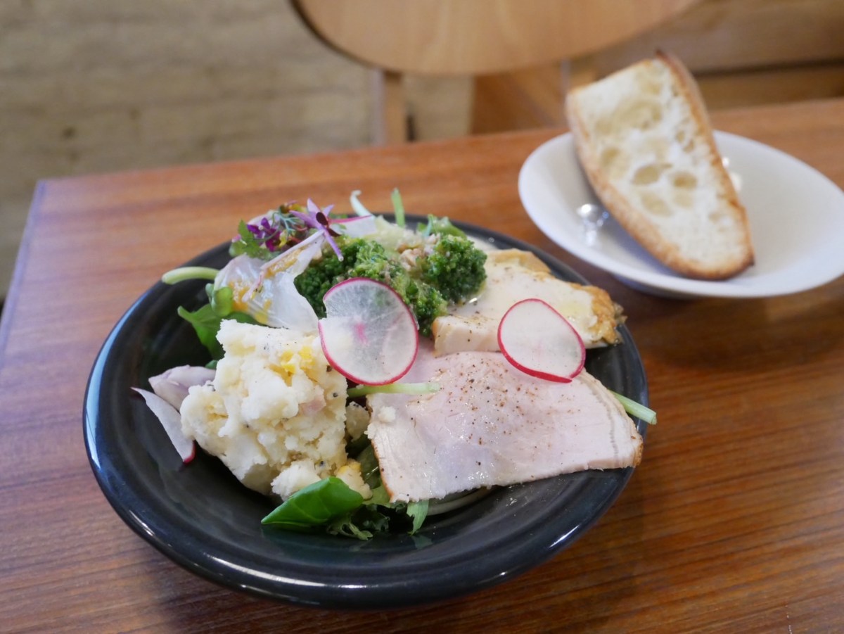 神戸・三宮の『TRATTORIA mocchi』が平日ランチ営業をスタート♪ [画像]