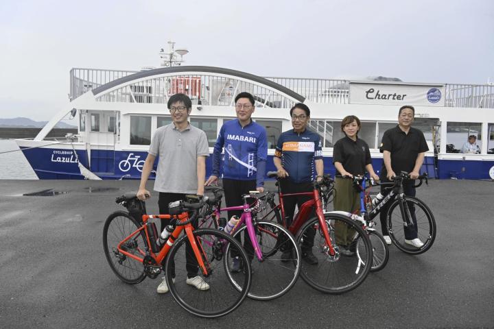 今治―尾道航路26年ぶり復活 10月の週末限定、観光ニーズ探る 報道ツアーに市長ら参加 - 愛媛新聞