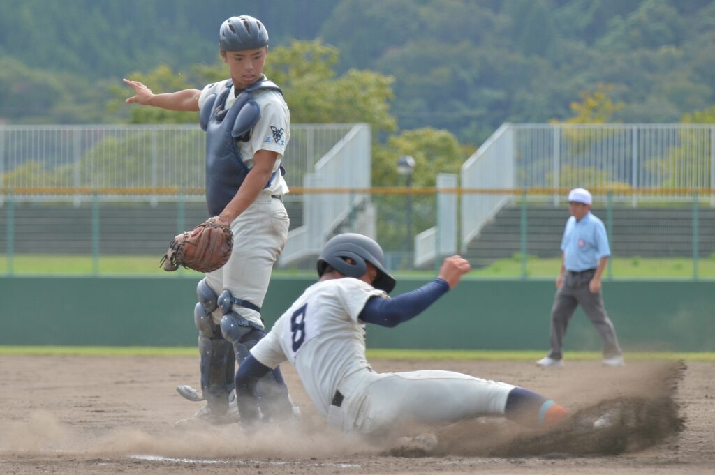 福井工大福井が三国を振り切り4強 秋の高校野球福井県大会2025 | スポーツ | 福井のニュース - 福井新聞社