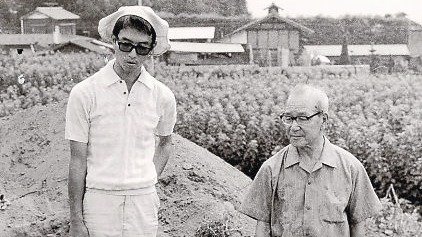 前県立歴史博物館特別館長 右島和夫さん 《尾崎喜左雄先生》 群馬県の考古学を先導した師｜コラム心の譜 | 上毛新聞電子版｜群馬県のニュース・スポーツ情報 - 上毛新聞電子版