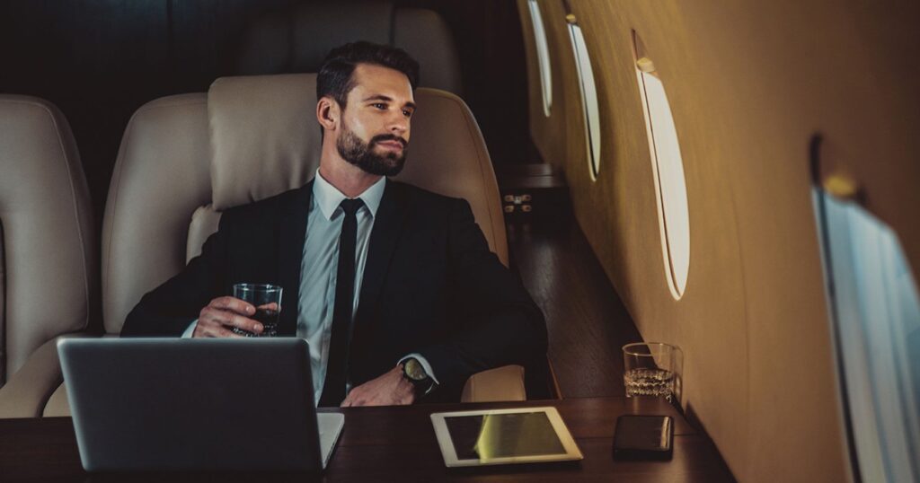 富裕層が「流出する国」、中国を抜いた1位は…「金持ちに厳しい」税制改革で大損した国 | fromニューズウィーク日本語版 | ダイヤモンド・オンライン 富裕層が「流出する国」、中国を抜いた1位は...「金持ちに厳しい」税制改革で大損した国