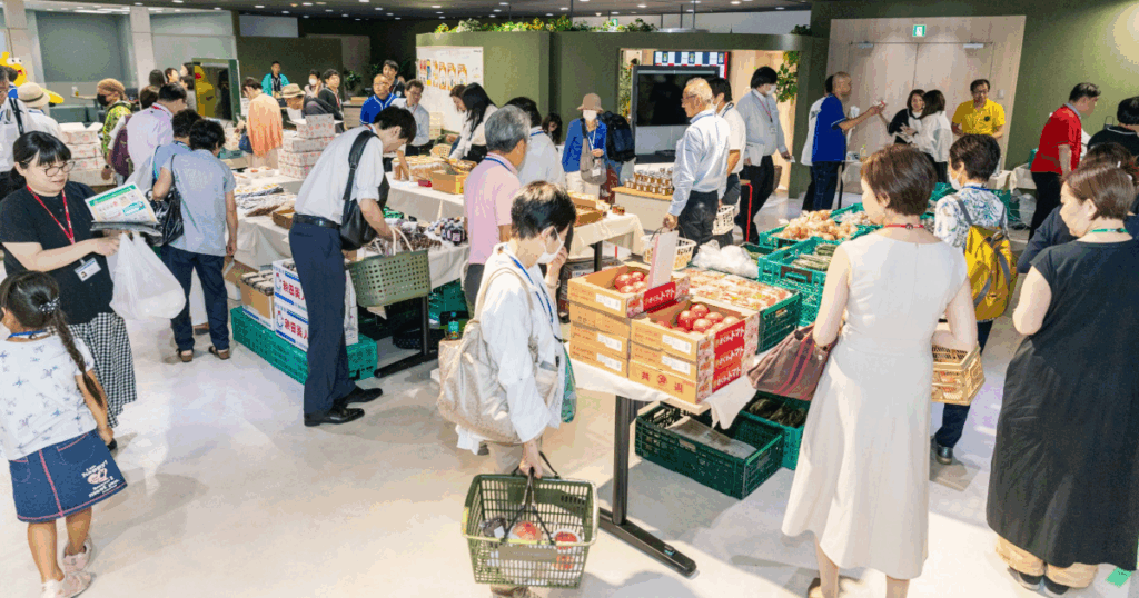 買って、食べて、福島を応援！ドコモの想いを形に「溜池山王マルシェ・夏」 | docomo EVERYDAY | あなたとドコモ | 企業情報