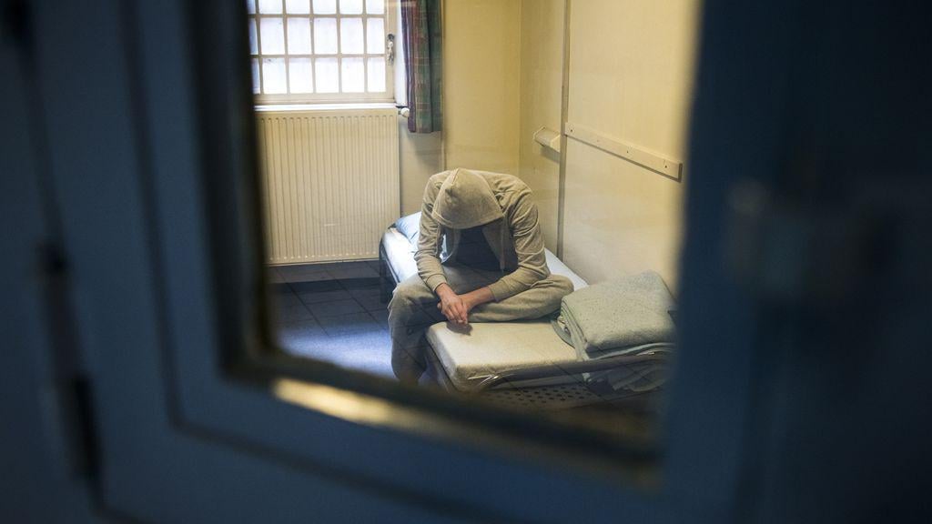 内閣は、刑務所からの逃亡を禁止したいと考えています