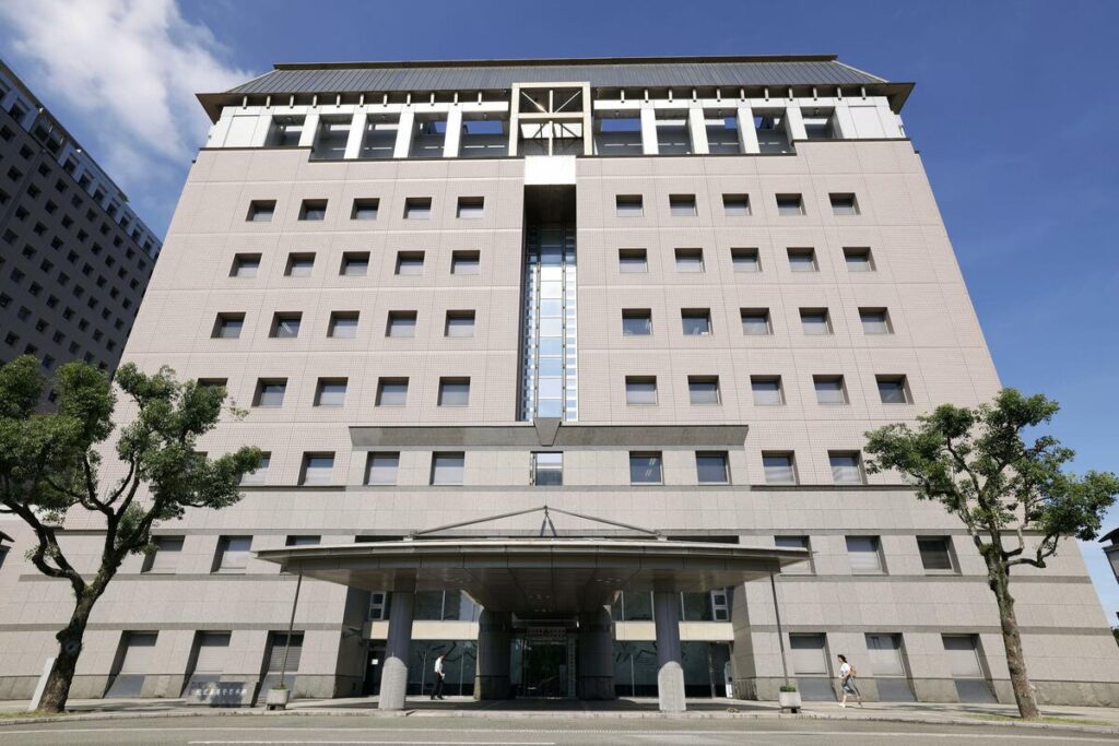 あまりに理不尽、「公益通報者」が莫大な不利益を被る現実、権力者や組織は「正義の告発者」をこうしてスポイルする ― キャリア官僚の経歴に傷をつけないように動く組織