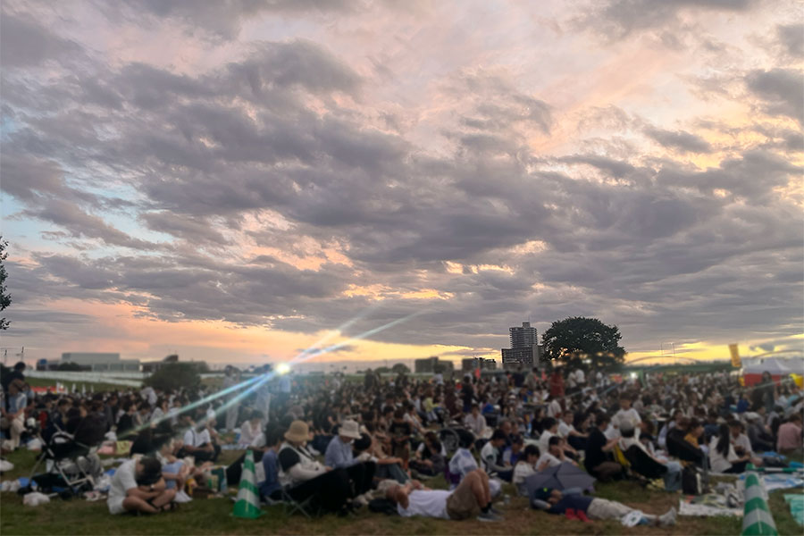 多くの人が集まった会場（9月21日・枚方市内 Lmaga.jp撮影）