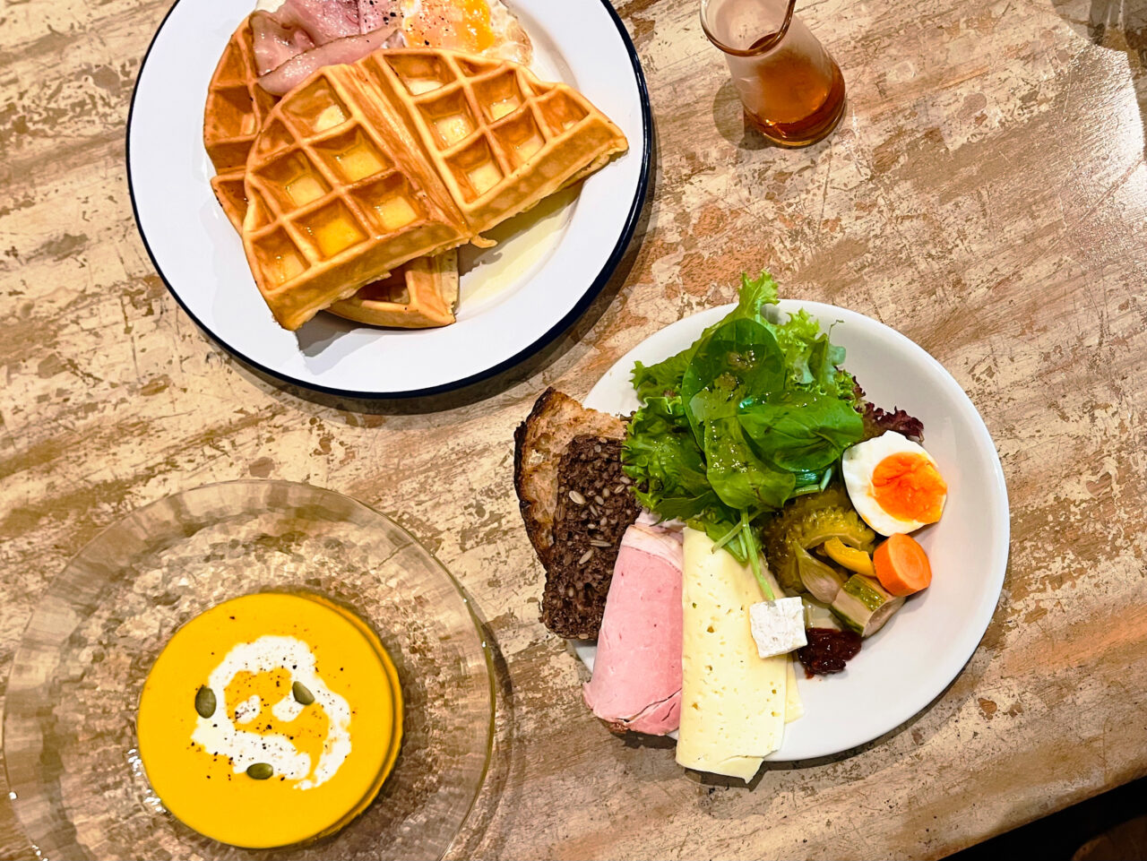 小手指の英国風カフェ「Lilly＆Qcumber」(リリー ＆ キューカンバー)の8月のメニュー