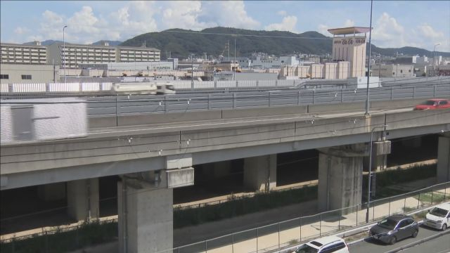 8月21日夜　兵庫県川西市で自転車とトラックが接触しトラックが立ち去った事故で福井県の運転手の男をひき逃げなどの疑いで逮捕　「交通事故は起こしていない」容疑を否認もトラックには“傷”が　兵庫県警