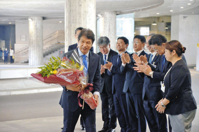 中小企業対策など3期目で取り組み　茨城県の大井川知事 初登庁