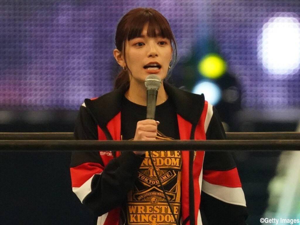 Jリーグ番組司会の三谷紬アナ、巨大な樽風呂体験などを写真で報告「筋肉すごい」「スタイル抜群」「アスリート」 - gekisaka.jp