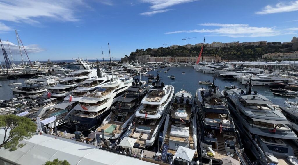 MonacoYacht🛥️ショー2025。あなたの考えは何ですか？