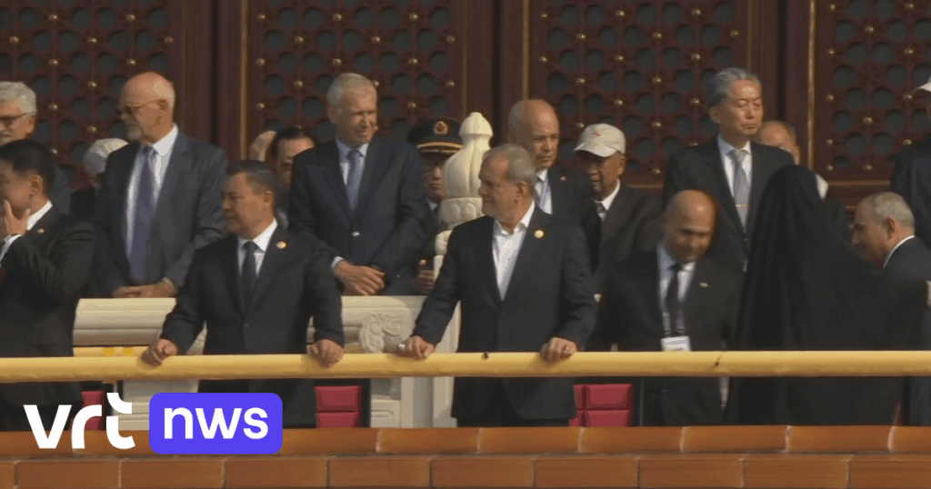 元首相のイヴ・レターメ首相は北京の歴史的な軍事パレードに出席しています：「彼は中国の友人です」| VRT NWS：ニュース