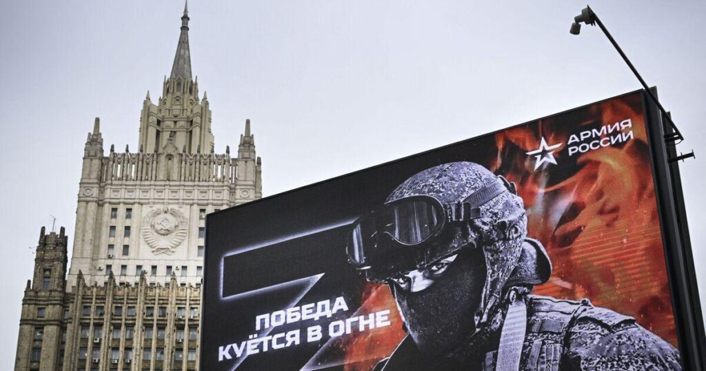 ロシアの司令官は、クレムリン兵士を逃れるように「ただ撃つ」ように軍隊に告げる
