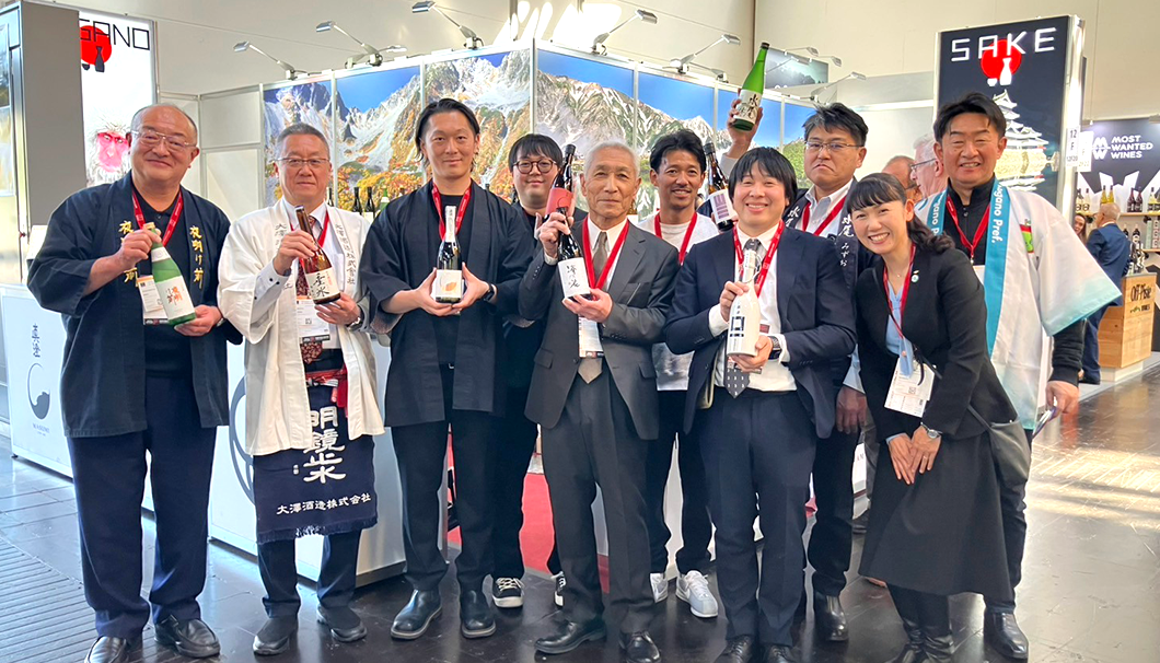 ドイツ現地のワインイベントに長野県の日本酒が出展した時の様子