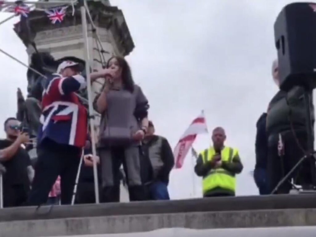 英国の女性は、彼女の強姦犯が移民ではなく白人であることを明らかにしたことでブーイングしました、そしてデータは彼女をバックアップします