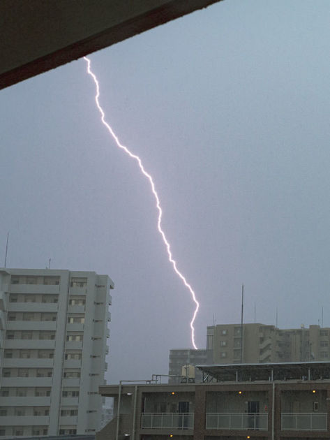 福岡・あす20日明け方から竜巻などの激しい突風や急な強い雨、落雷注意(9月19日午後4時13分福岡管区気象台発表) – 西日本新聞me 西日本新聞