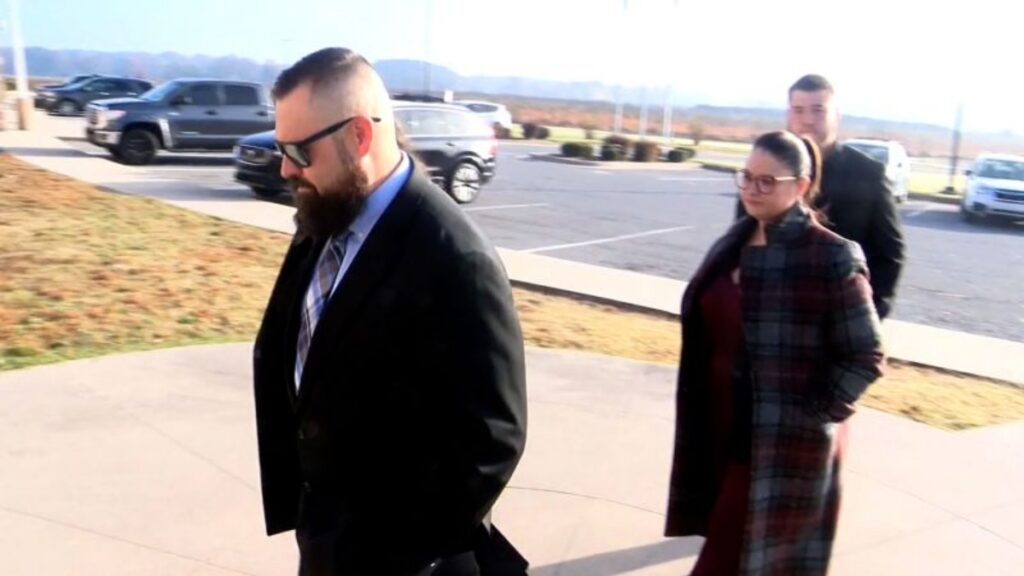 娘を性的虐待し連れ去った男を射殺した父親、殺人罪で起訴　娘を救うための暴力は認められるか　米(1/2) - CNN.co.jp