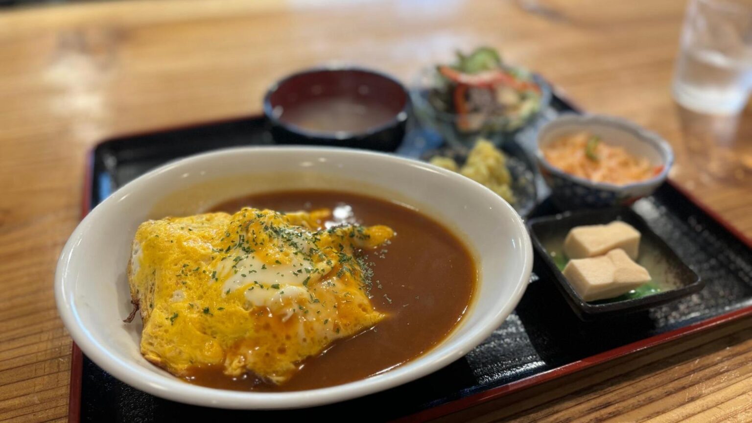 【高松市】栄養たっぷりの食堂ランチ♪おしゃれ空間で楽しむ日替わり定食（鈴木広子） - エキスパート - Yahoo!ニュース