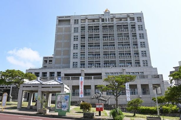 役所の窓口対応「午後4時まで」に変更　沖縄県浦添市、働き方改革で　水道局も