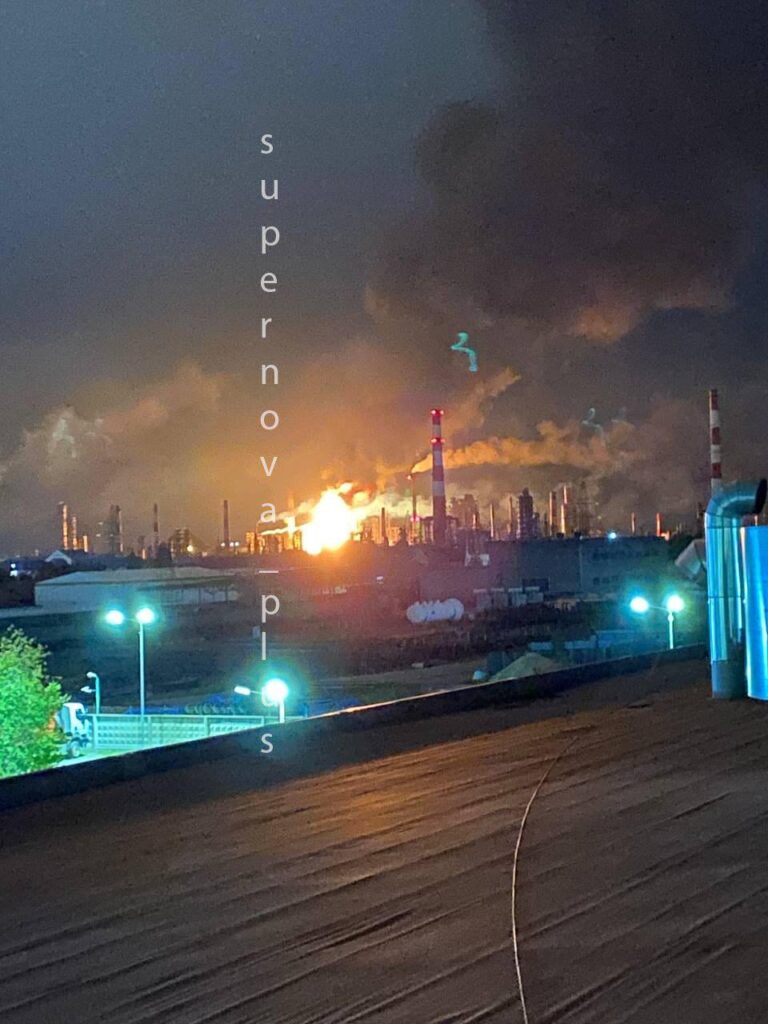ロシアのリアザン石油製油所が再び燃えています