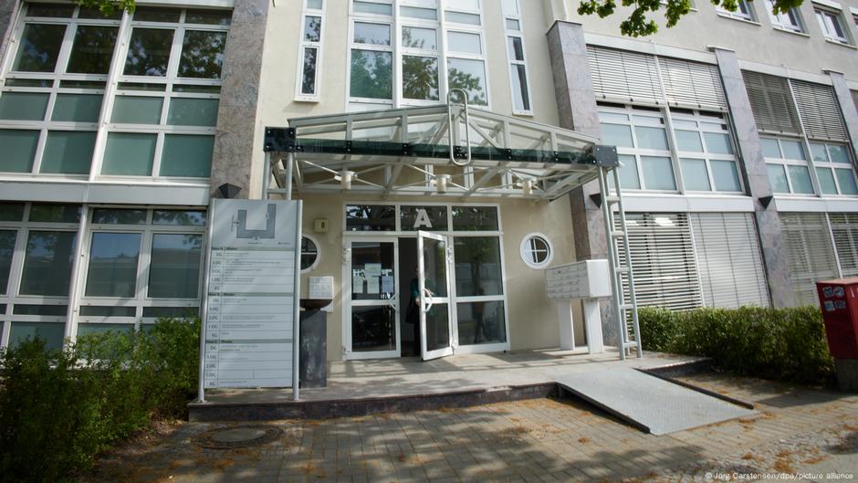 極右AFDは、ベルリン本部を離れるように言われました