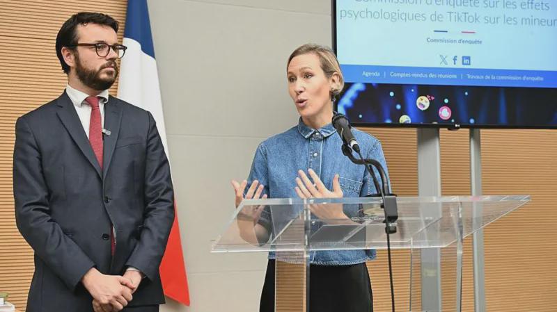 15歳未満のソーシャルメディアを禁止すると、フランスの報告によると、ティクトクのリスクに関する警告は言います