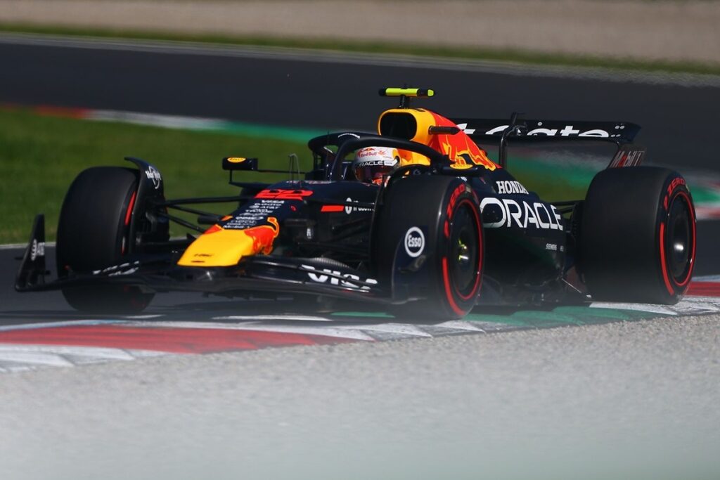 F1イタリアGP予選速報|フェルスタッペン驚愕のポールポジション獲得。角田裕毅は10番手 – motorsport.com 日本版|モータースポーツ情報サイト F1イタリアGP予選速報|フェルスタッペン驚愕のポールポジション獲得。角田裕毅は10番手 - motorsport.com 日本版|モータースポーツ情報サイト