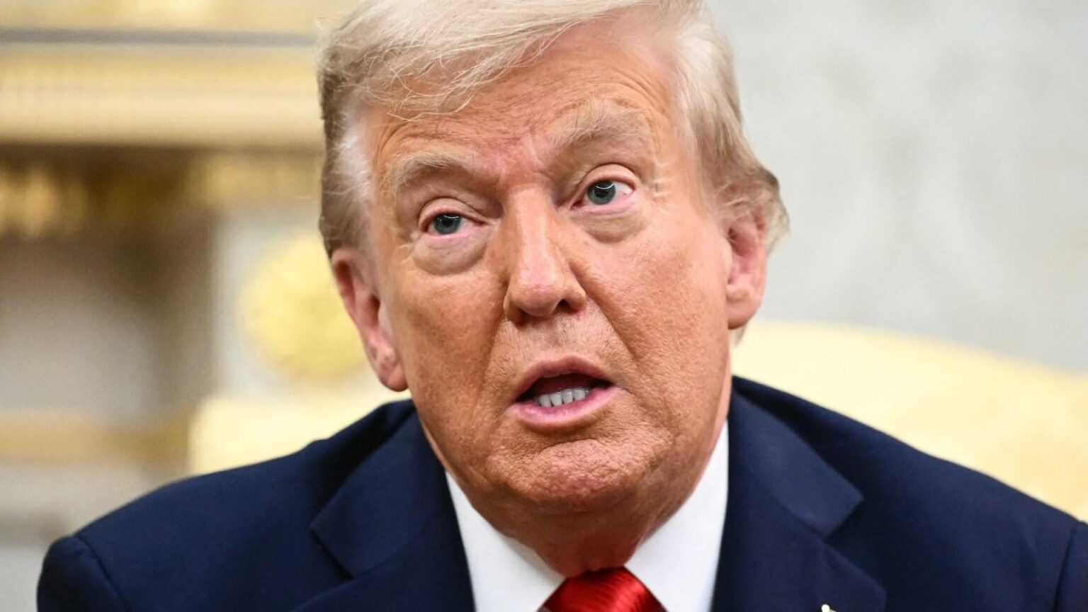 トランプは、彼が反対したバイデン法によって資金提供されたインフラプロジェクトの功績を称えています